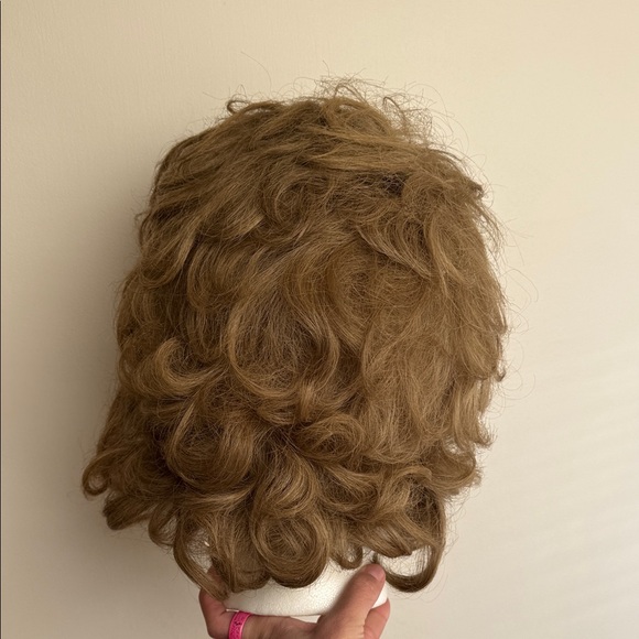 Brown Women's Wig (7) - Picture 4 of 6
